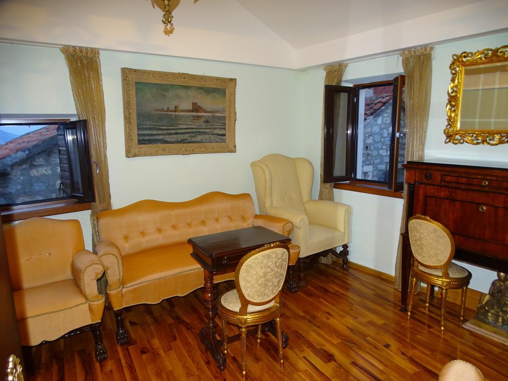 Apartments Renaissance Old Town Budva Exterior photo