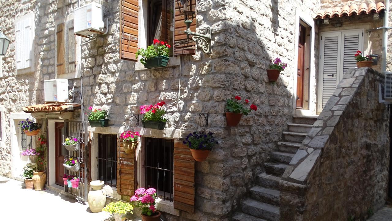 Apartments Renaissance Old Town Budva Exterior photo